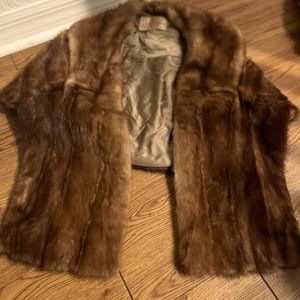 Vintage fur Shaw